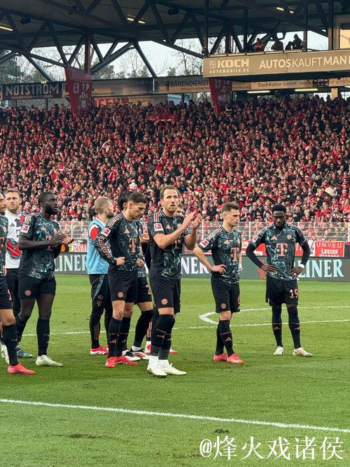 记者：拜仁并未和特罗萨德实质性接触 利物浦愿至少7千万卖迪亚斯