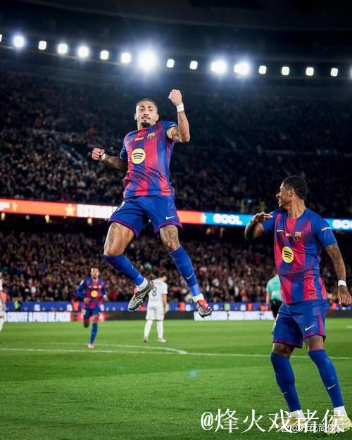 足坛一夜综述!巴萨甩开皇马7分,阿森纳收礼2乌龙,萨拉赫创历史 足坛一夜综述!巴萨甩开皇马7分,阿森纳收礼2乌龙,萨拉赫创历史